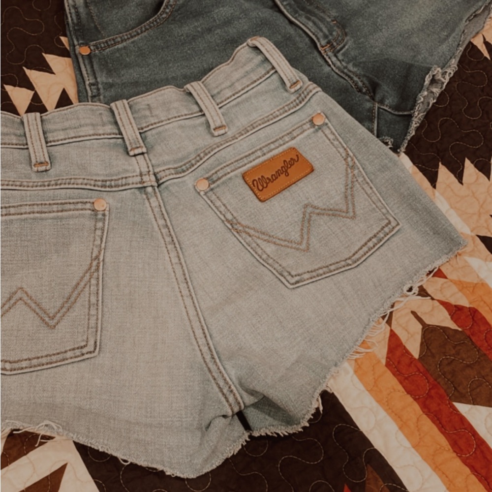 Wrangler Shorts Light Wash Denim